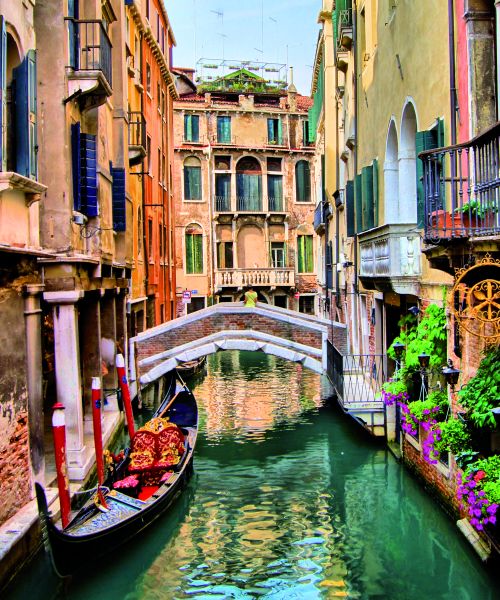 Фреска Красочная улица в Венеции