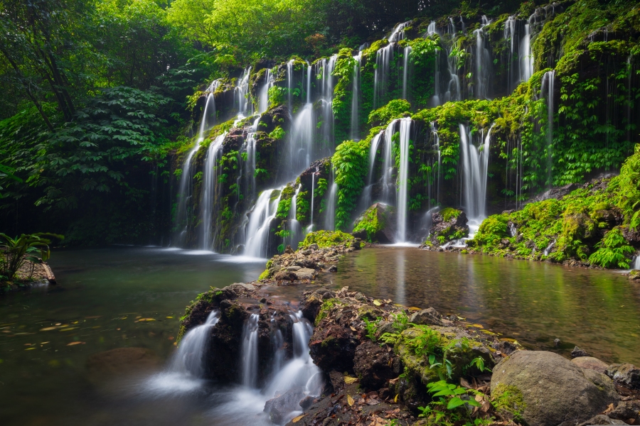 Фотообои Красивый водопад